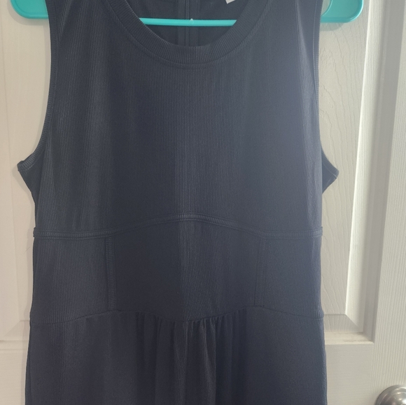 Wide Leg Jumpsuit - Picture 2 of 3